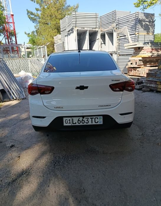 Мошина сотилади Onix 2024