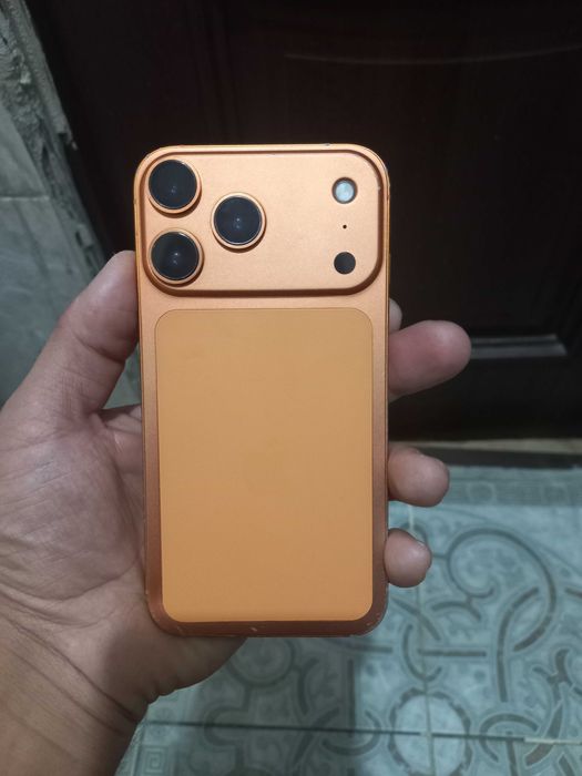 iphone XR с корпусом айфона 17
