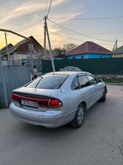 Мазда 626 на ходу