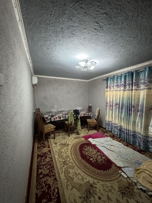 3-хонали квартира сотилади. Продаются 3-комнатная квартира