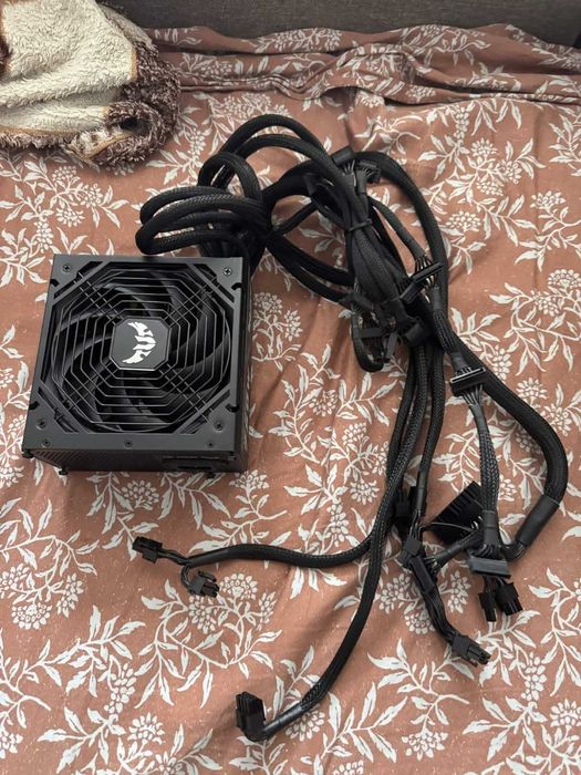 Sursa ASUS TUF Gaming 750W 80+ Bronze