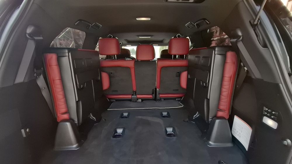 Lexus LX 570   Kuro Black Edition. Насия. савдо берлади