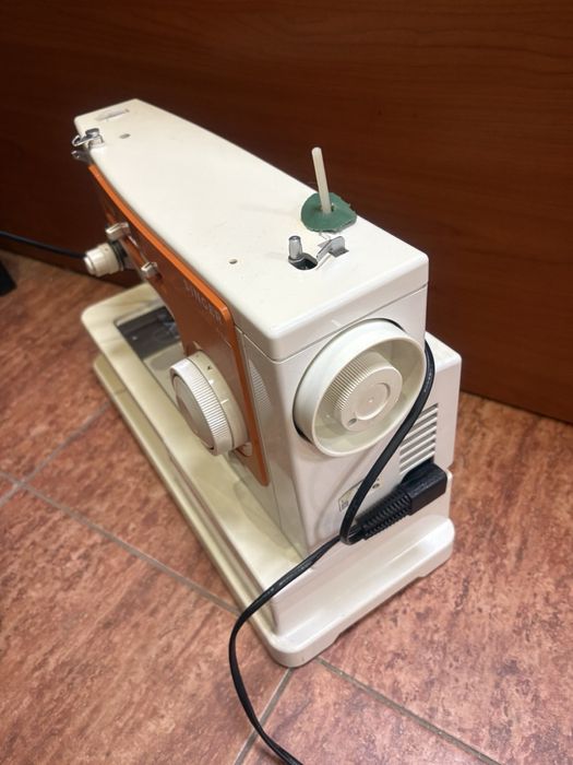 Шевна машина Singer