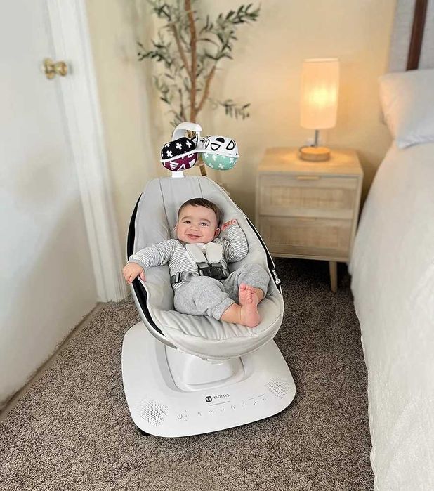 Електрическа бебешка люлка 4Мoms mamaRoo 5.0 - отлично състояние