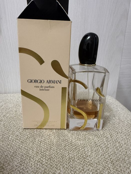 Продаются Духи Giorgio Armani Si Intense edp