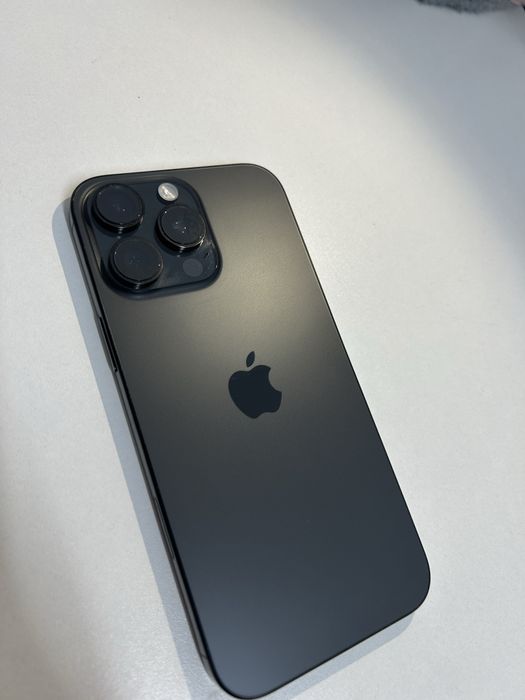 iPhone 16 про макс
