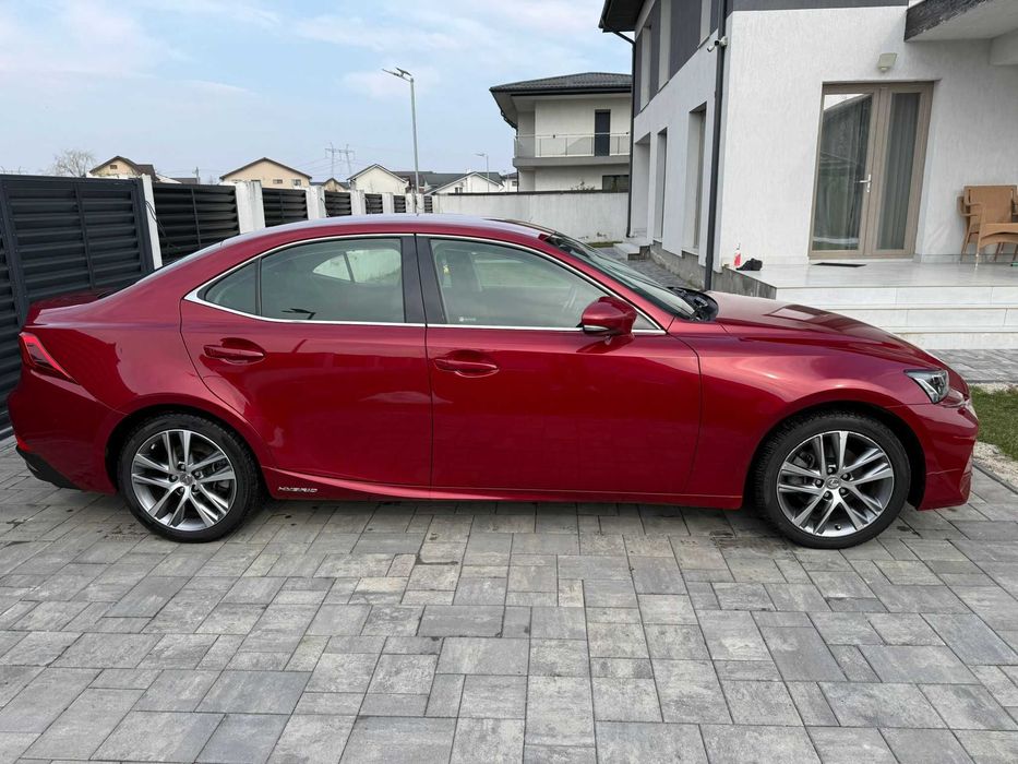 Lexus IS 300h Executive Hybrid 2020 100.000km