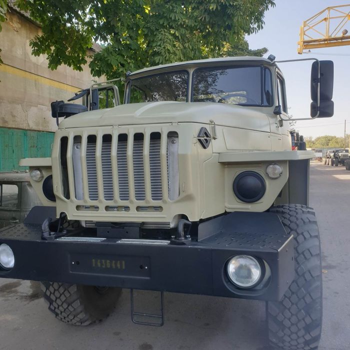 Продам Урал вездеход вахтовая с кондиционером !!