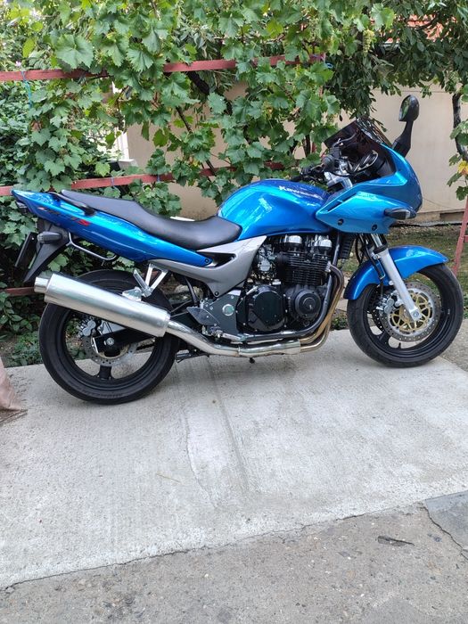 Kawasaki ZR 7S de vânzare