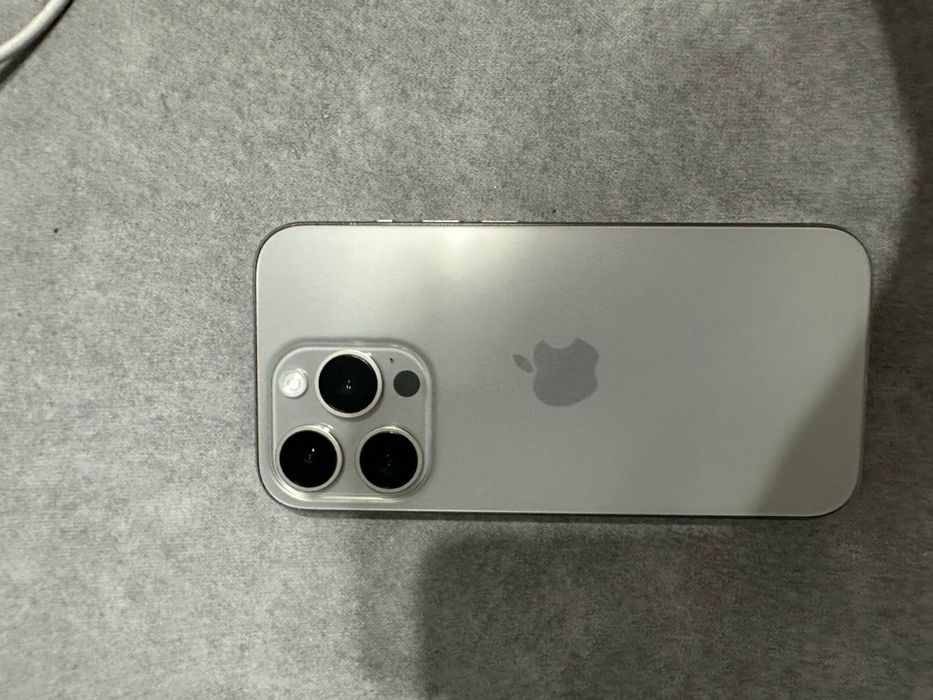Iphone 15 pro в отличном состоянии