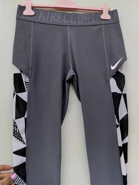 Nike оригинален дамски клин Л размер