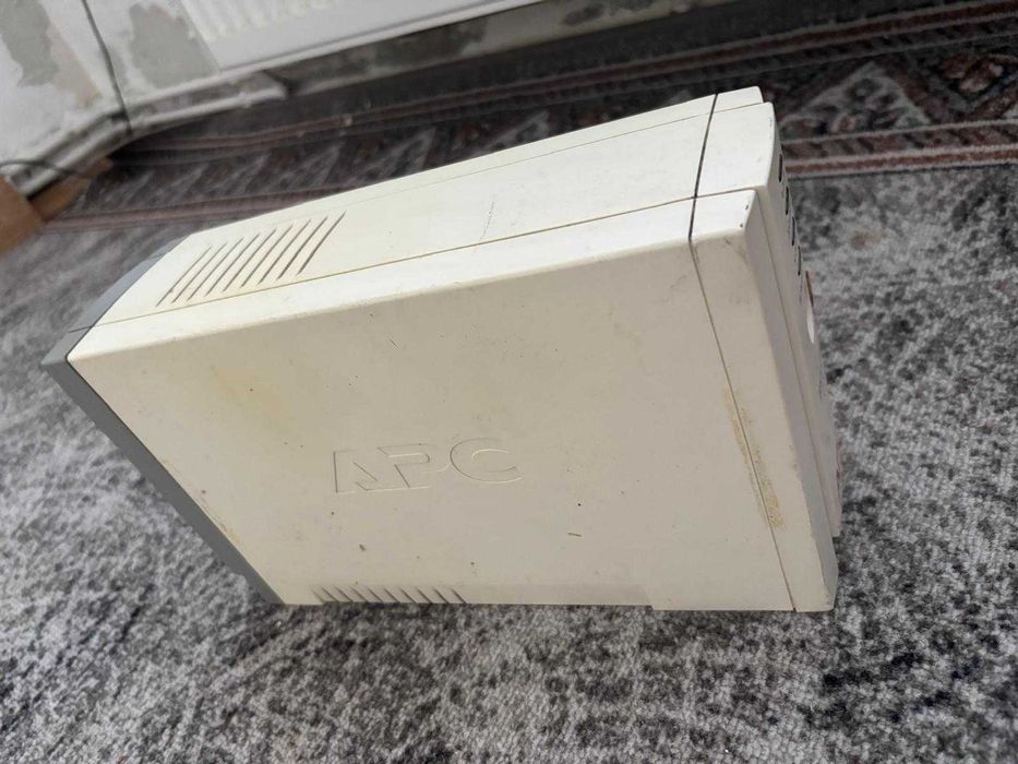 UPS APC Back UPS CS 650