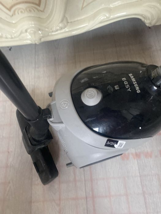 Продается пылесос LG