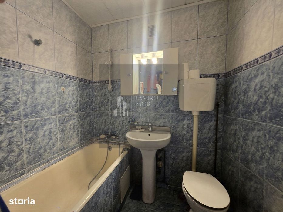 Apartament 3 camere  semidecomandat Rahova