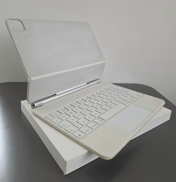 Apple Magic Keyboard iPad Pro 11 M1, M2 /Air 11, M2, M3, M4, White