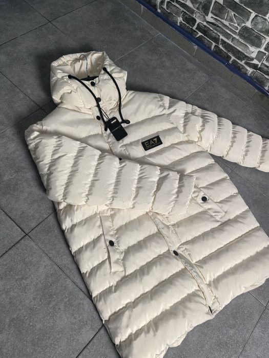 Emporio Armani яке НАМАЛЕНО