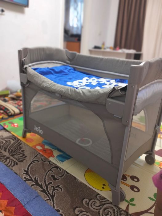 Продам кровать манеж