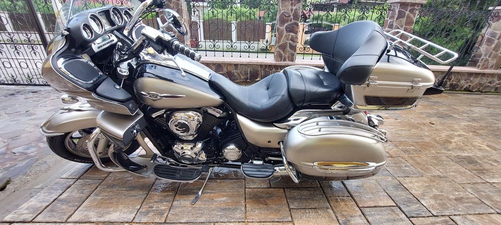 Vând sau schimb Kawasaki Voyager 1700