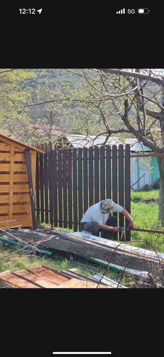 Металлический штакетник для забора со склада