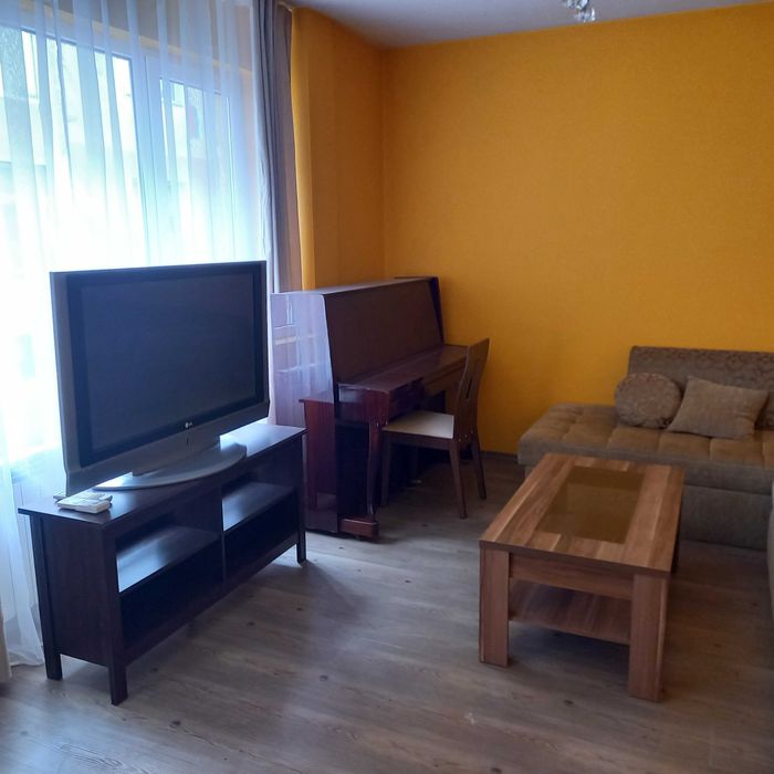 Дава се под наем Тристаен апартамент в София, Яворов - 97 кв.м за 857.82 € - Снимка #2