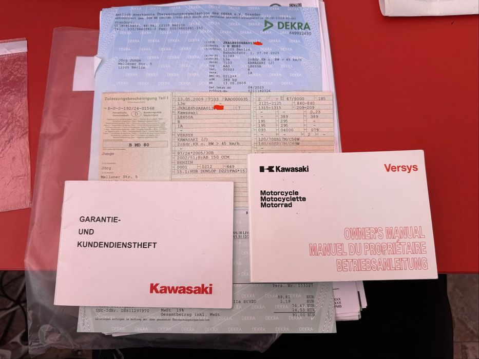 KAWASAKI VERSYS 650 ABS FATA+SPATE IMPECABIL=fara zgarieturi,km reali, multe dotari,recent adus din Germania,revizie generala 2025 pentru pretentiosi