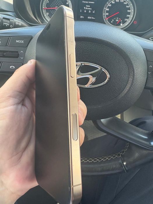 обменяю Iphone 16 pro 256 gb