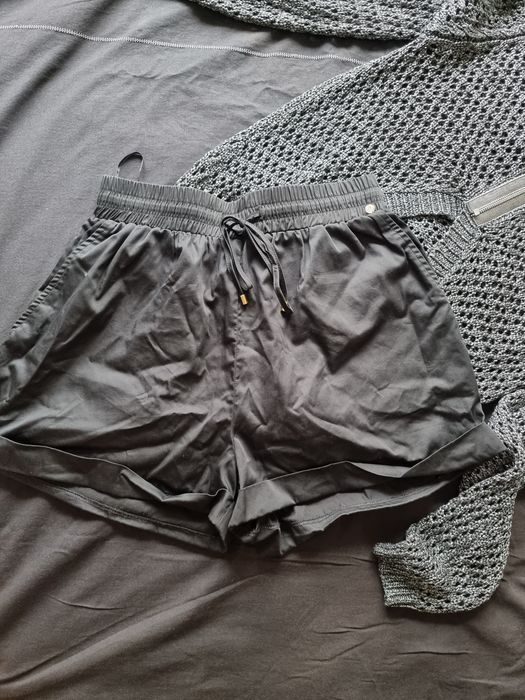 Pantaloni Nissa, negrii