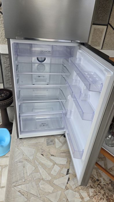 Frigider Samsung