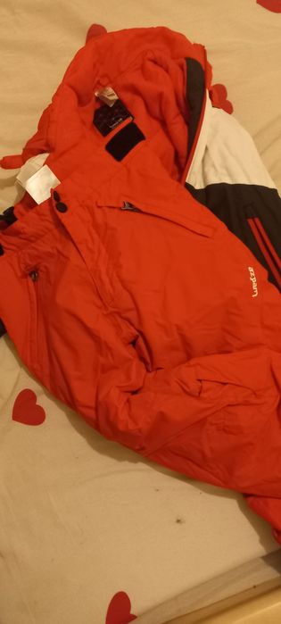 Vând costum schi fete 8 ani