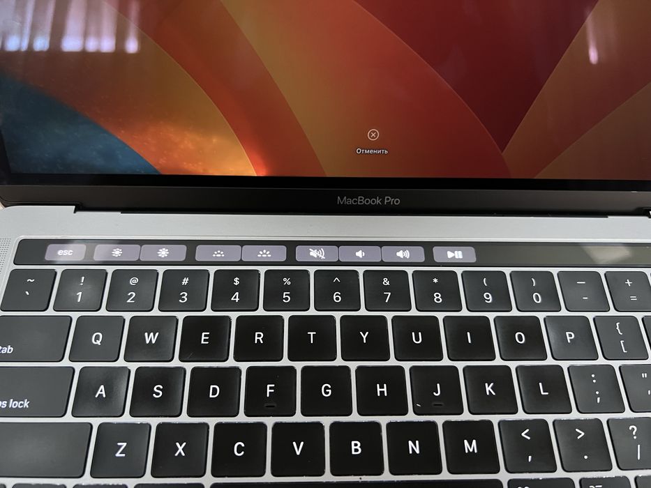 MacBook Pro 13-14 inch