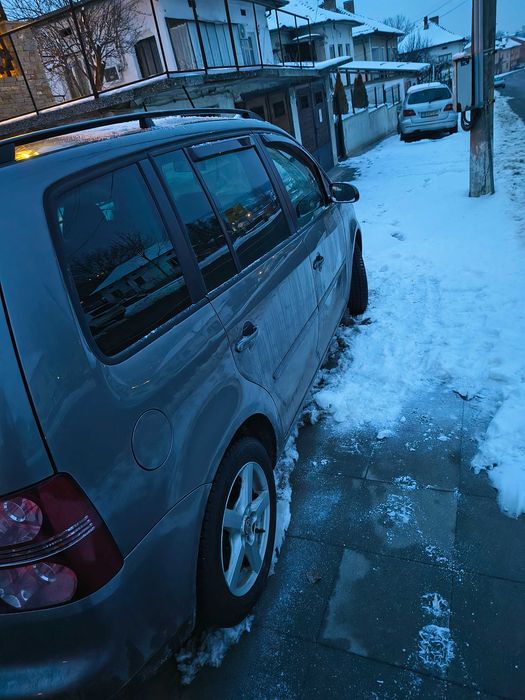 Vw туаран 2.0  i