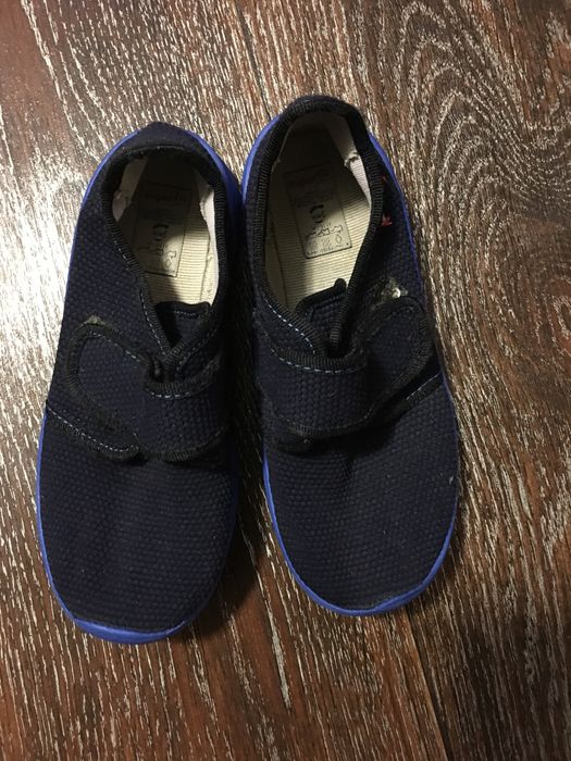 Продам детские тапочки superfit