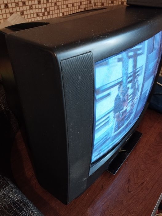 Продам телевизор!