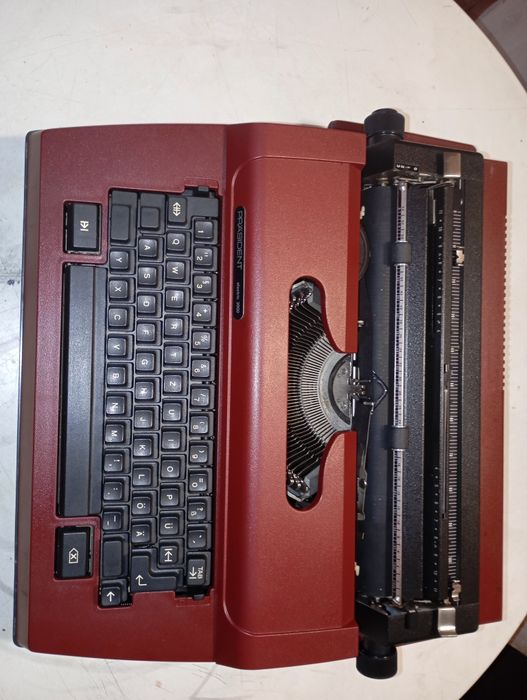 Mașina de scris electrică