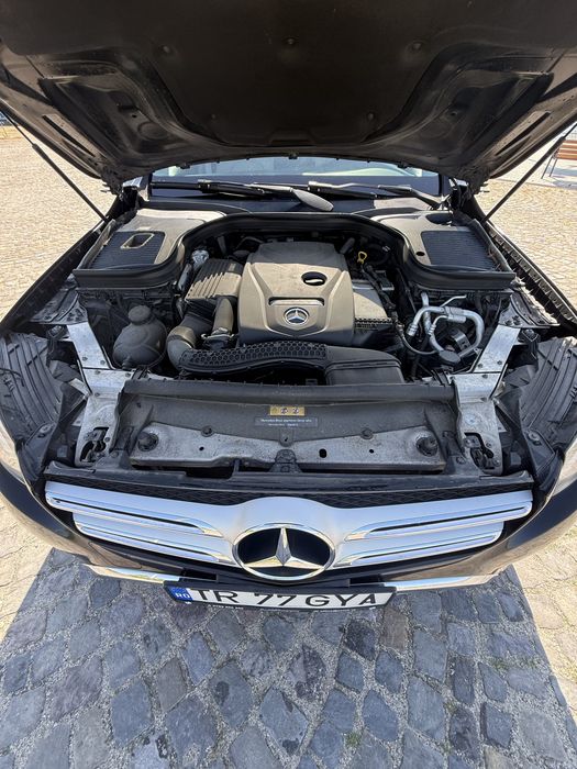 Mercedes Benz GLC300 2.0 245CP