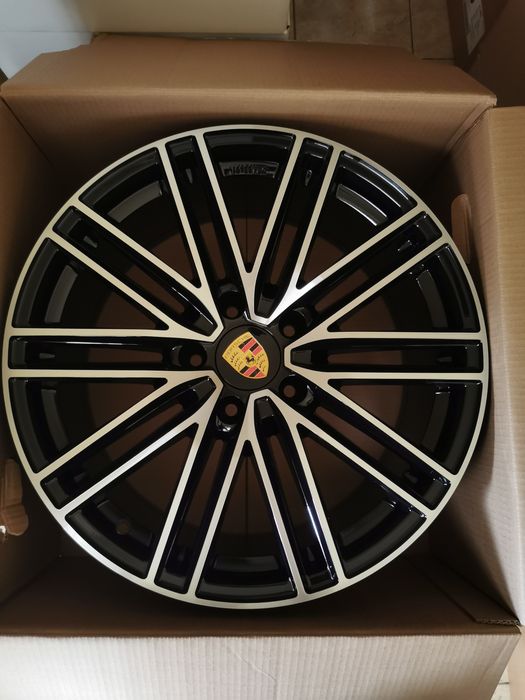 Vand jante de aliaj pentru Porsche Cayenne pe 20 ín2 latimi marca Avus