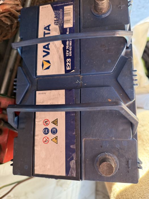 Baterie varta 70 ah la 300 lei