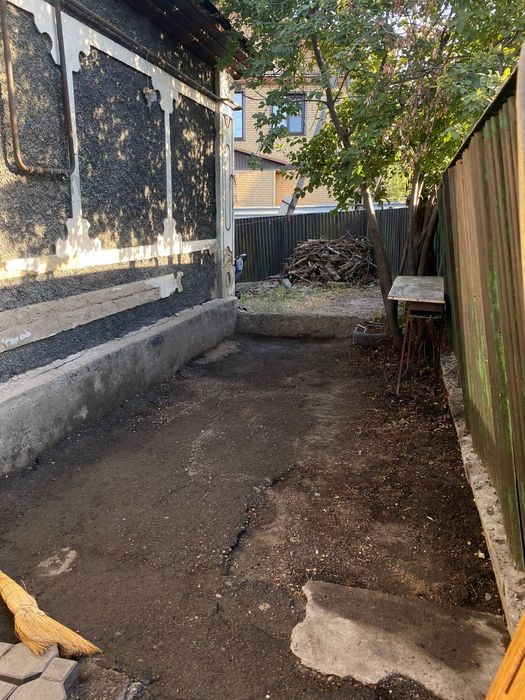 Продам пол дома на два входа