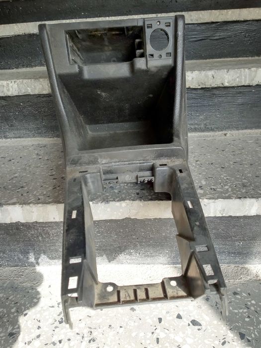 продавам останали авточасти от автомобили