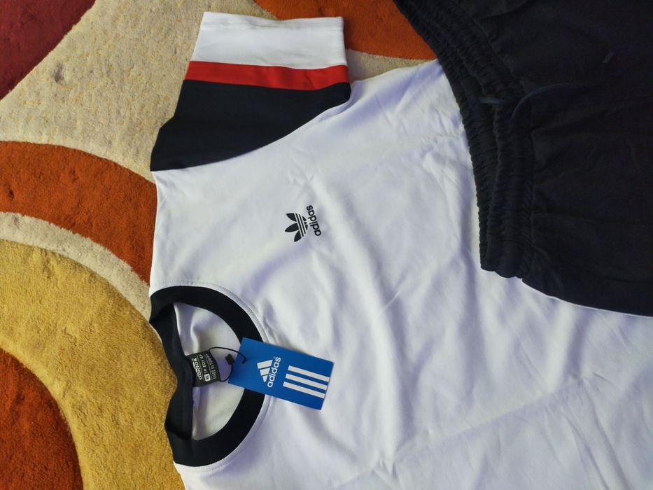 Trening Adidas treisfert de calitate