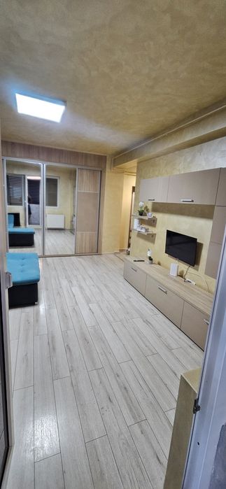 Apartament 2 camere de închiriat