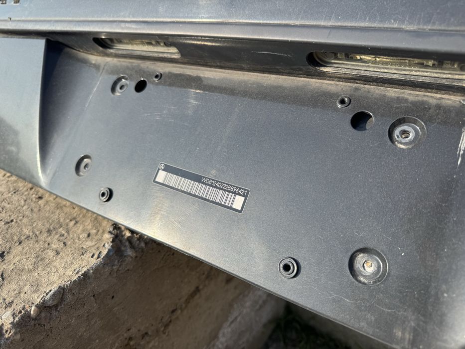 Крышка багажника японец мерседес 124