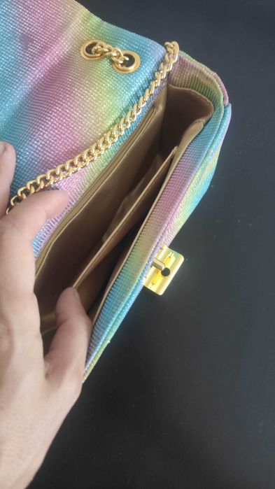 Лятна дамска чанта | шарена | със синджир