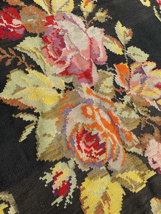 covor vechi antic traditional armean moldovenesc basarabean manual