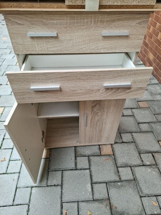 Masa infașat + comoda living la pachet