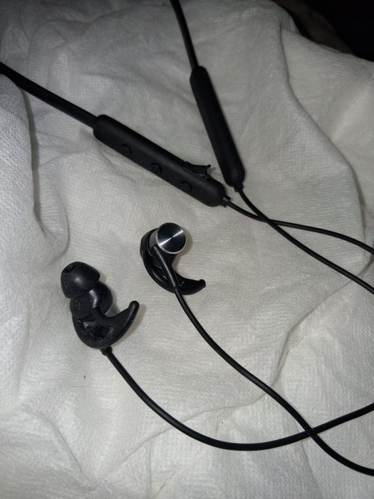 Беспроводные наушники