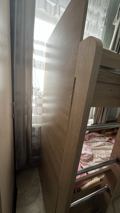 Продам кровать двухъярустную