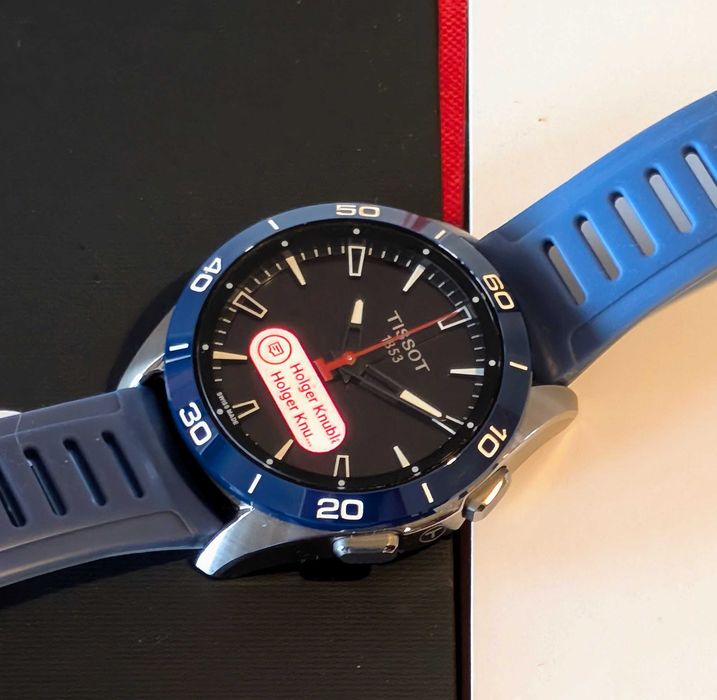 Хибриден смарт часовник Tissot T-Touch Connect Sport в гаранция