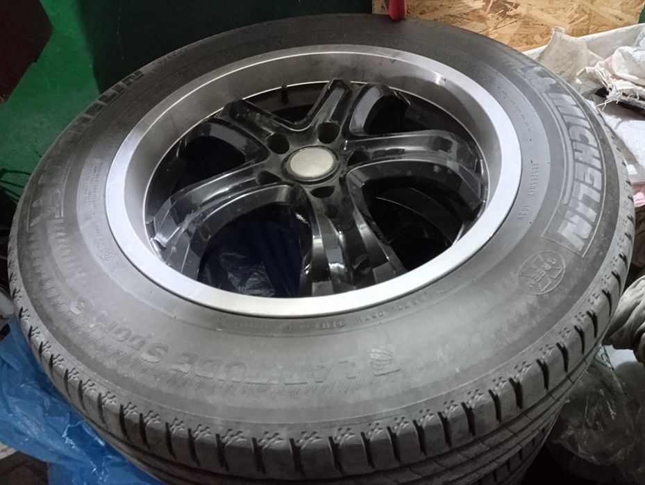 Диски с шинами R17.  5 х 114,3.