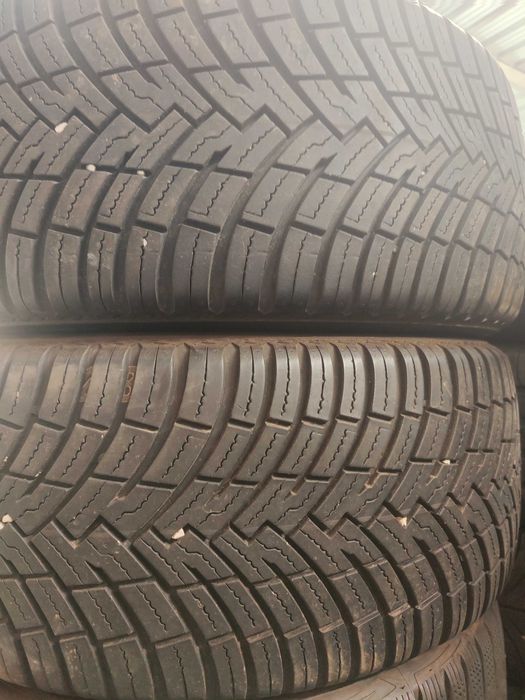 2бр.всесезонни гуми 225/45/17 Pirelli